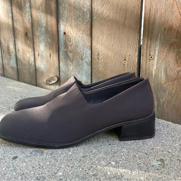 DONALD J PLINER Women’s Brown Dress Shoe Slip On Loafer Heel Size 5.5 Spain - Picture 1 of 12